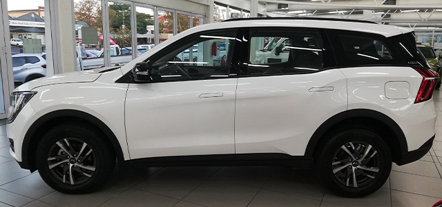 White Mahindra XUV700 Side View