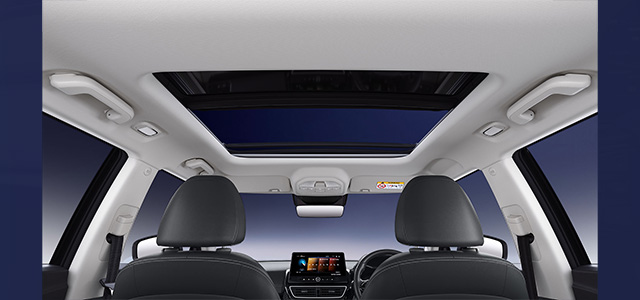 Mahindra XUV3XO Sunroof