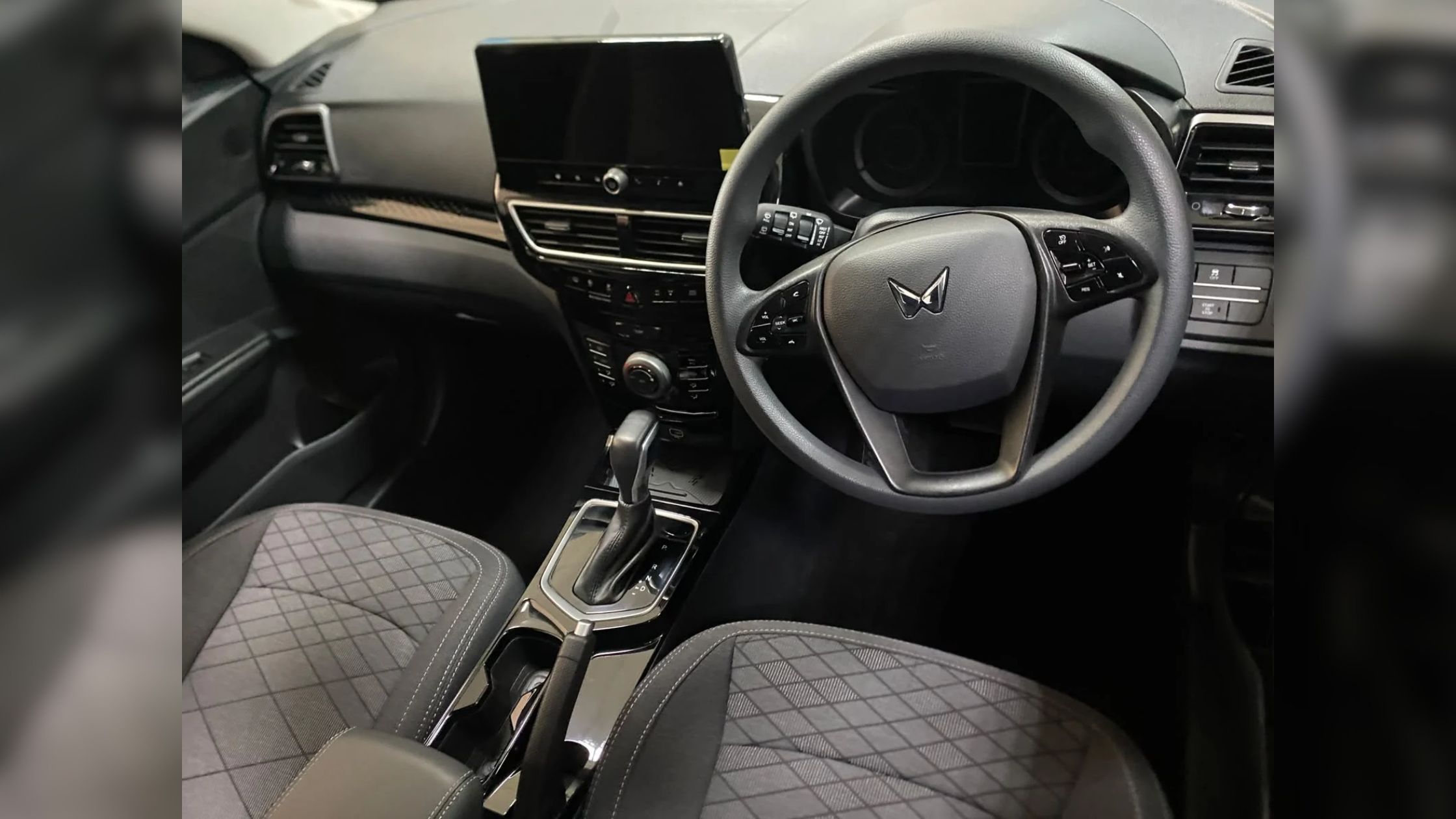Mahindra XUV 3XO MX3 Interior